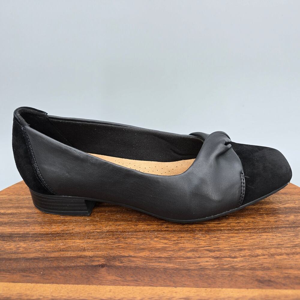 Clarks Flats Womens 7 Wide Black Leather Cap Toe Slip On Career Comfort Shoes